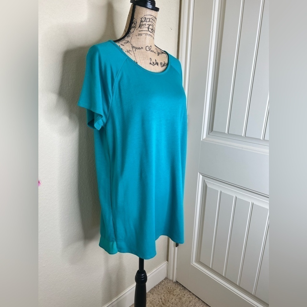 Premise Split Back Tunic - Picture 8 of 12